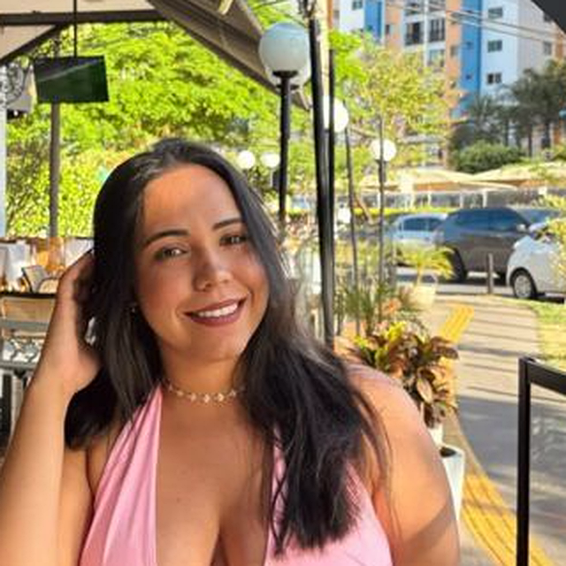 Thays Alencar, professora de pilates